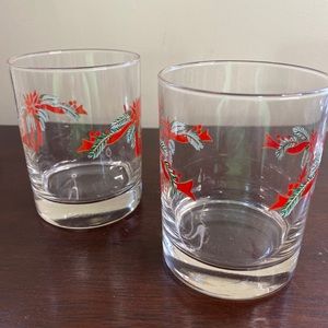 Set of 2 pointsettia and ribbon vintage old fashion 4” glasses